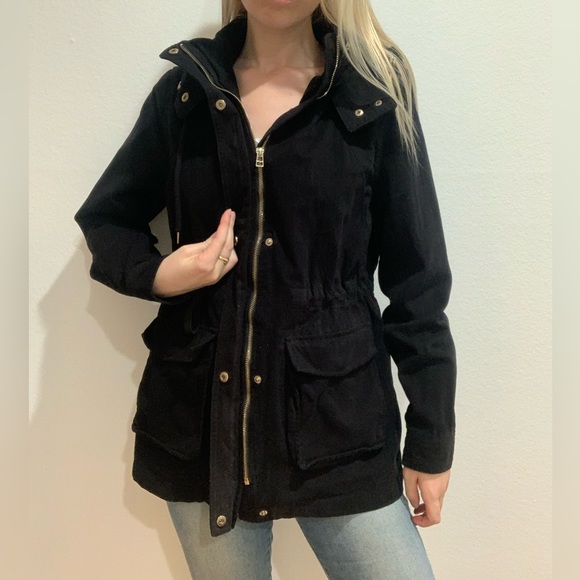 Black Coat - Picture 2 of 8